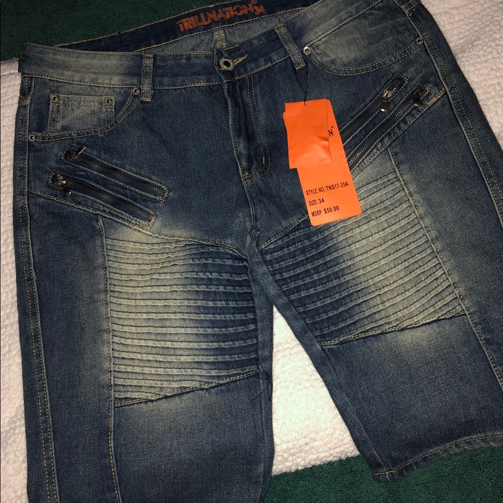 Men’s Trillnation Jean shorts size 34. BNWT!!